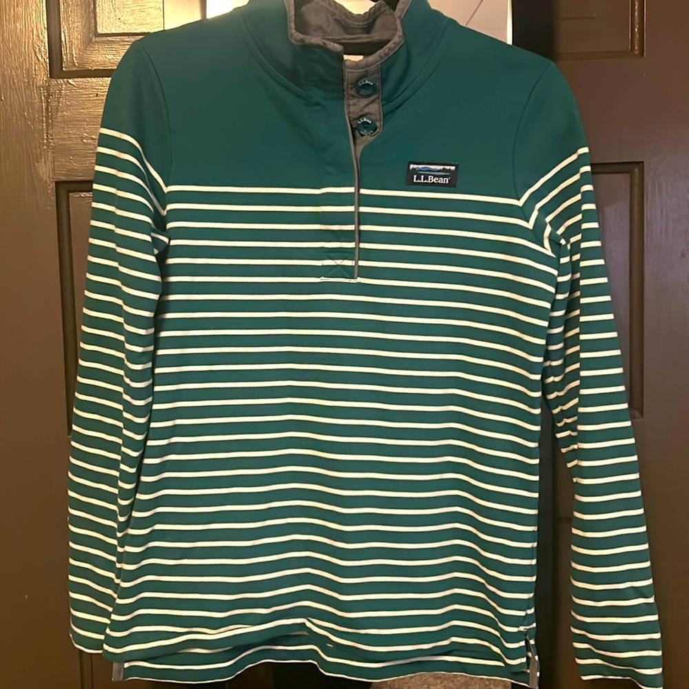 LL Bean pullover; XS